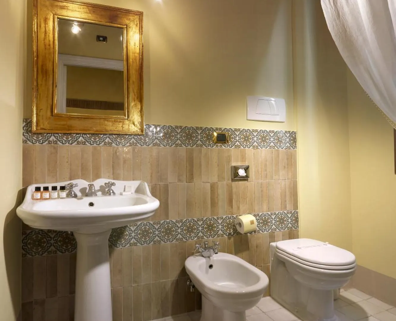 Graziella Patio Hotel Arezzo 4*,  Italy